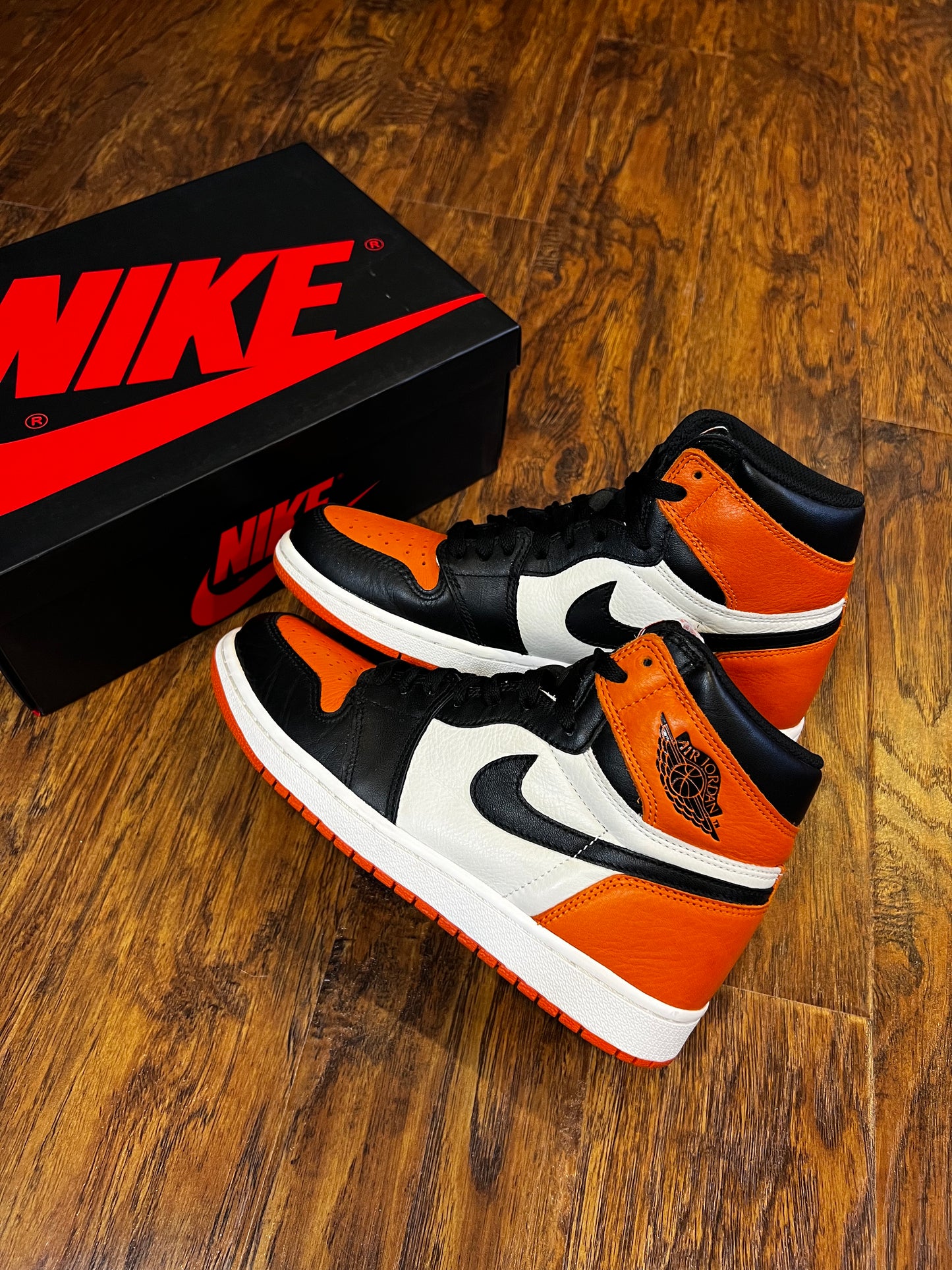 [PREOWNED SIZE 9] SHATTERED BACKBOARD JORDAN 1