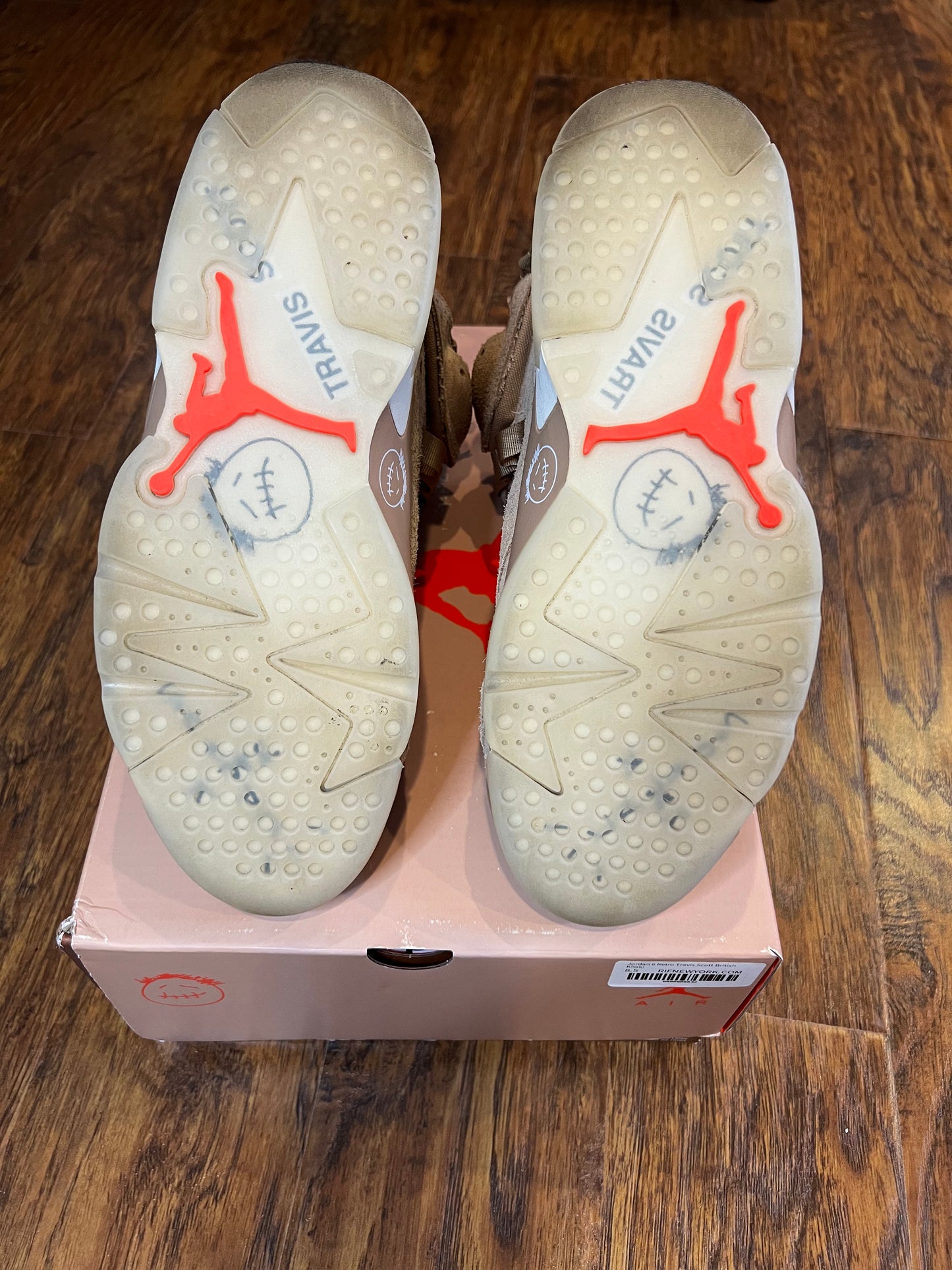 [PREOWNED SIZE 8.5] BRITISH KHAKI TRAVIS SCOTT JORDAN 6