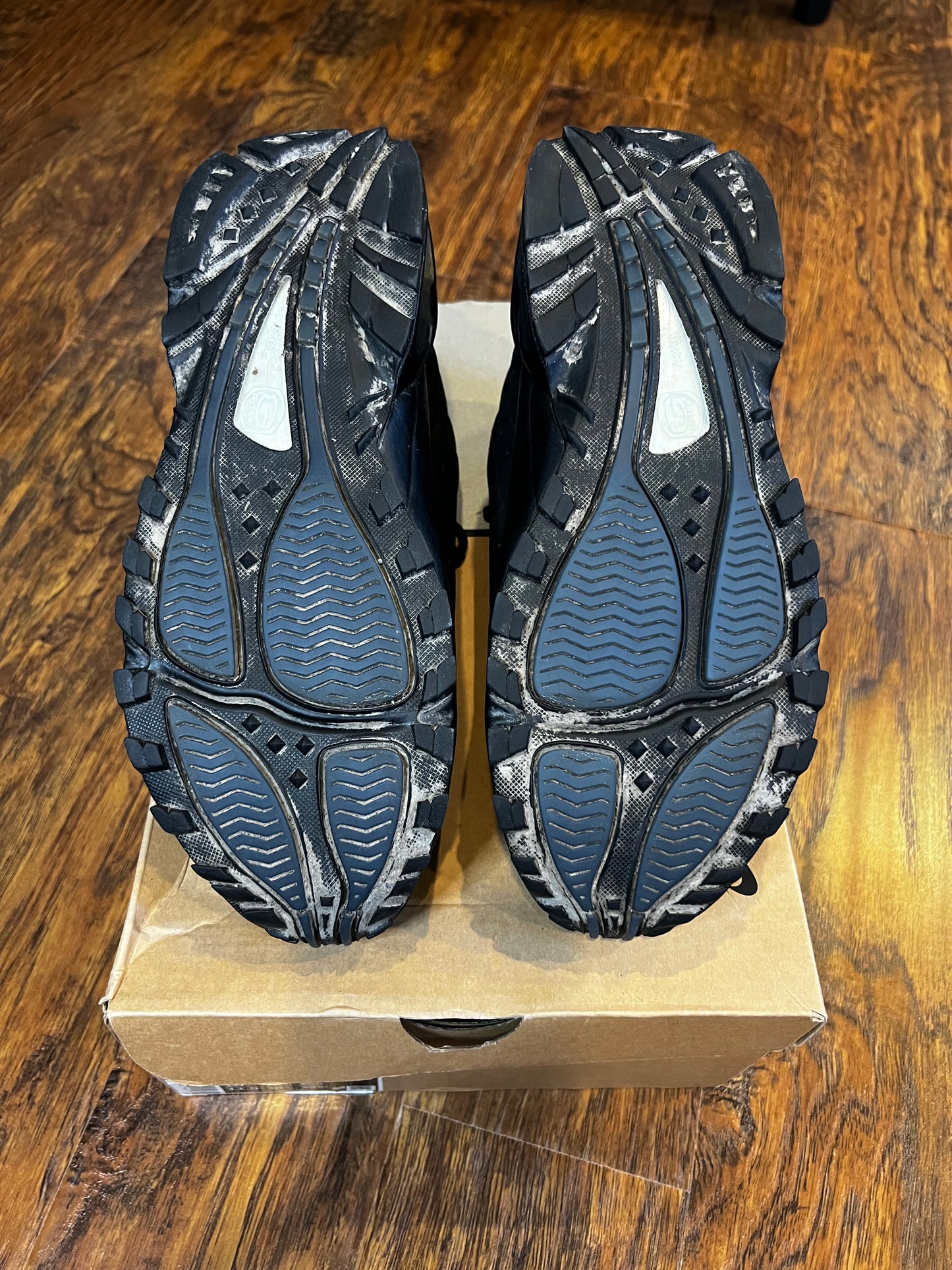 [PREOWNED SIZE 10] NOCTA HOT STEP