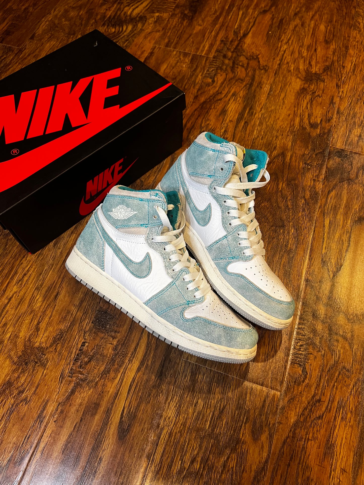 [PREOWNED SIZE 6Y] TURBO GREEN JORDAN 1