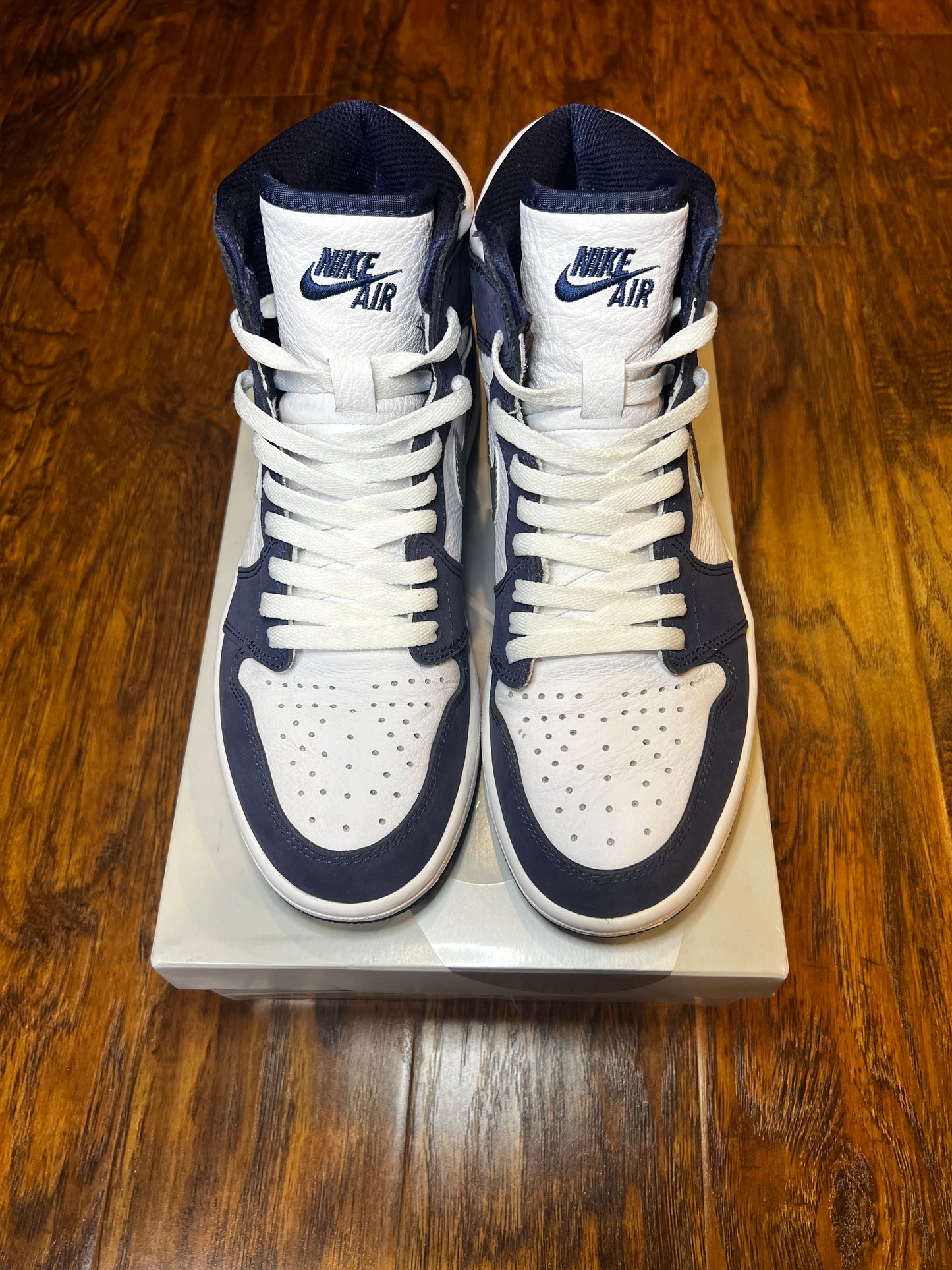 [PREOWNED SIZE 9] MIDNIGHT NAVY JORDAN 1